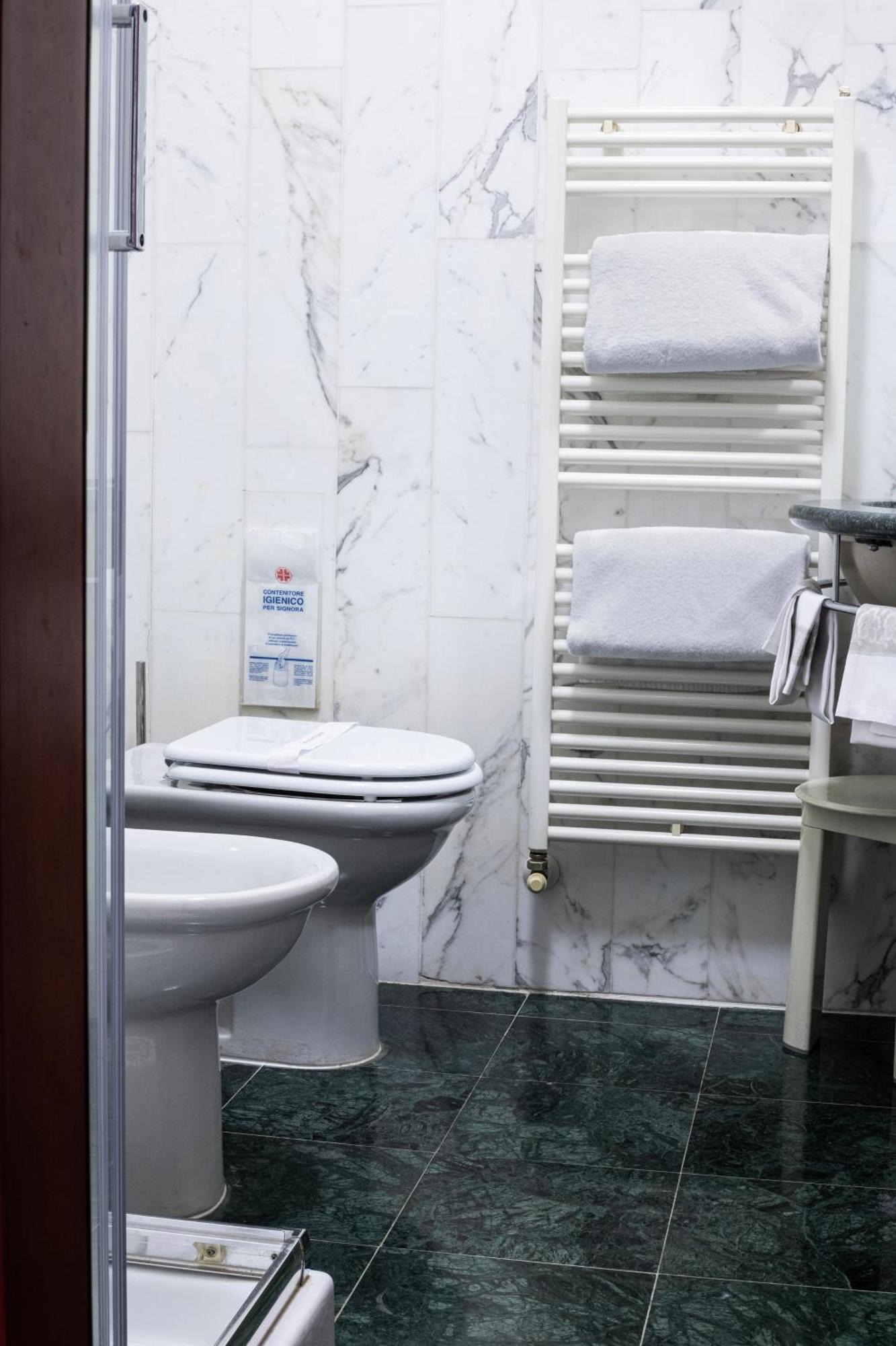 Hotel Michelangelo Palace & Spa Терни Экстерьер фото